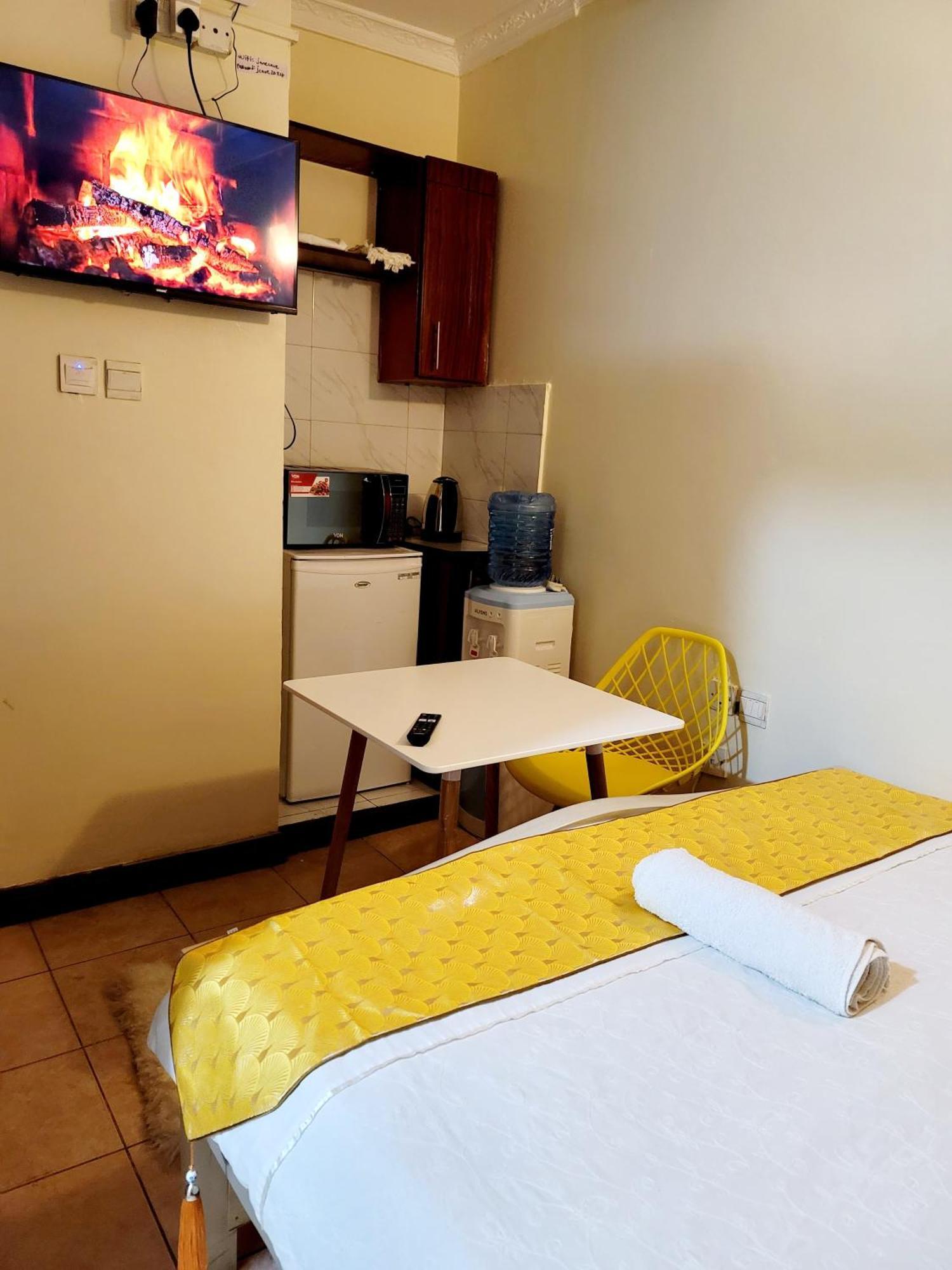 Deka Hotel Ngara Equity Nairobi Bagian luar foto