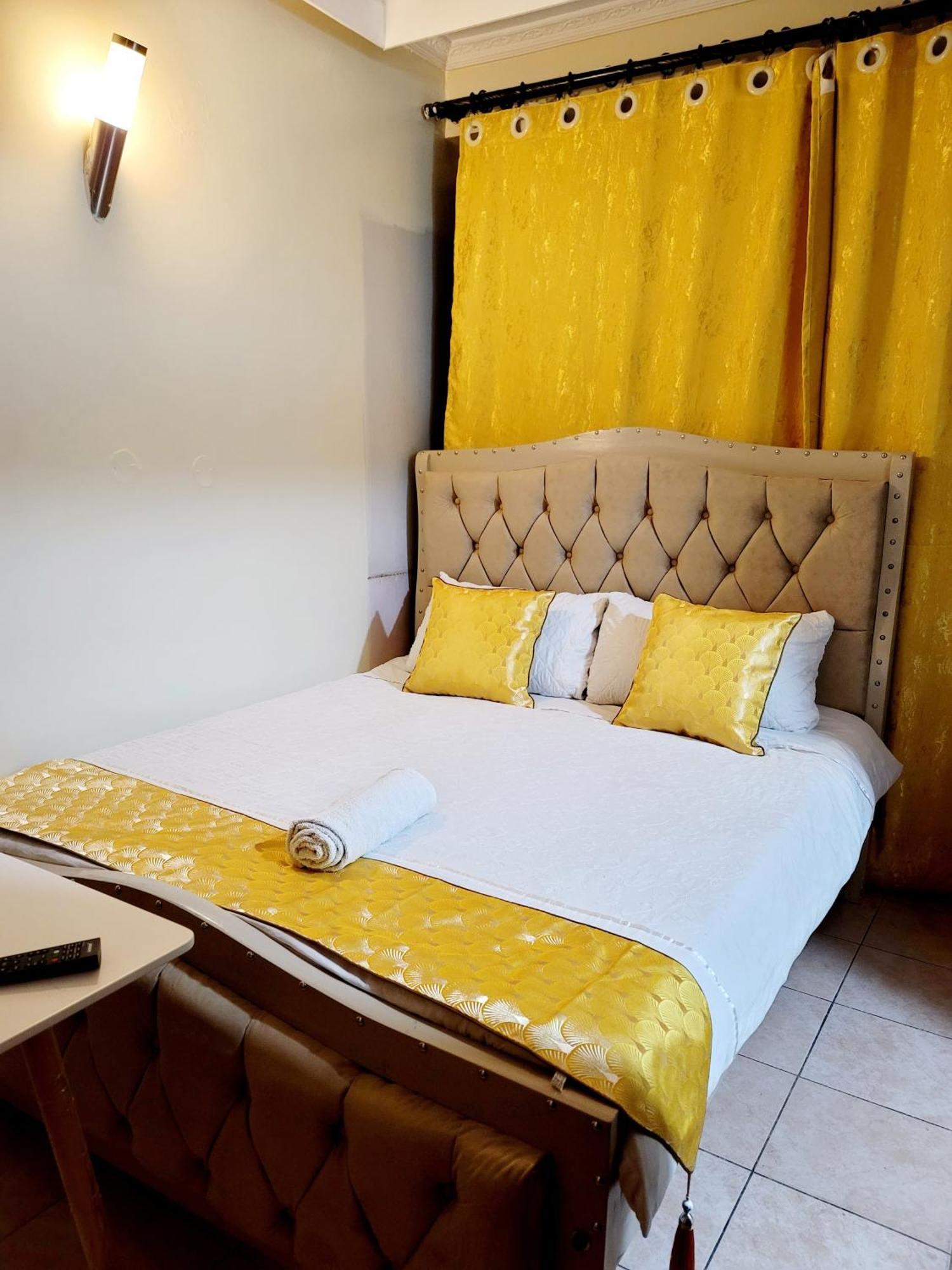Deka Hotel Ngara Equity Nairobi Bagian luar foto
