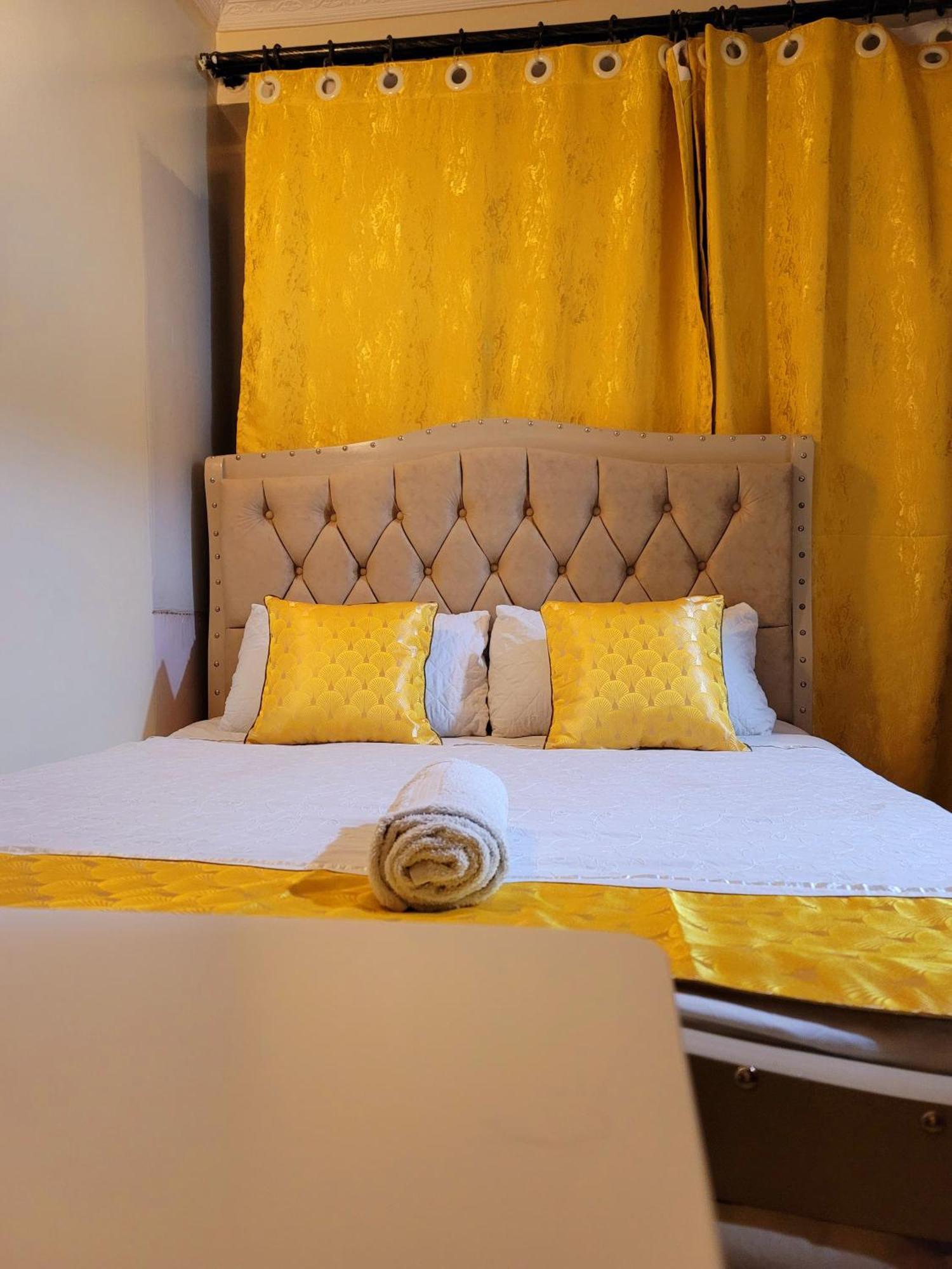 Deka Hotel Ngara Equity Nairobi Bagian luar foto