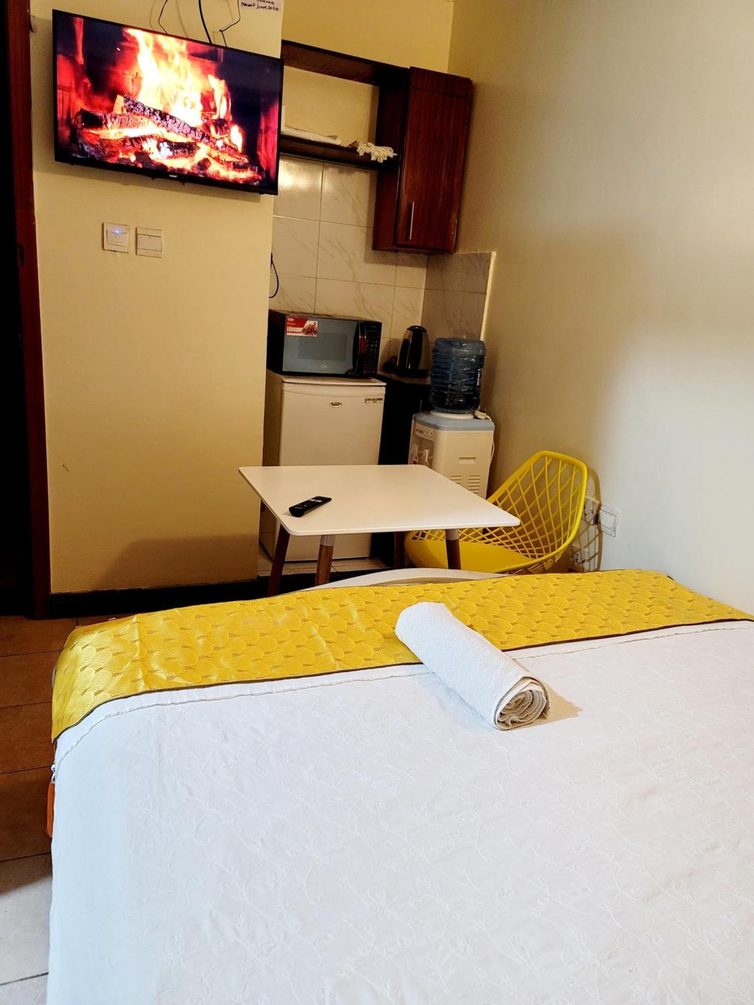 Deka Hotel Ngara Equity Nairobi Bagian luar foto