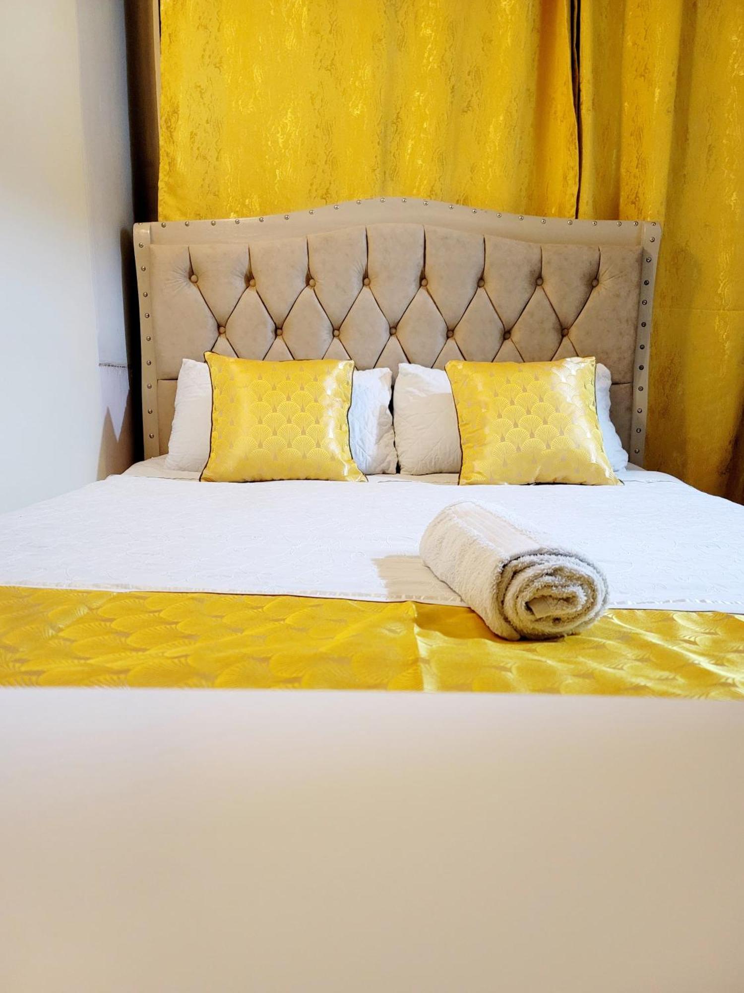 Deka Hotel Ngara Equity Nairobi Bagian luar foto