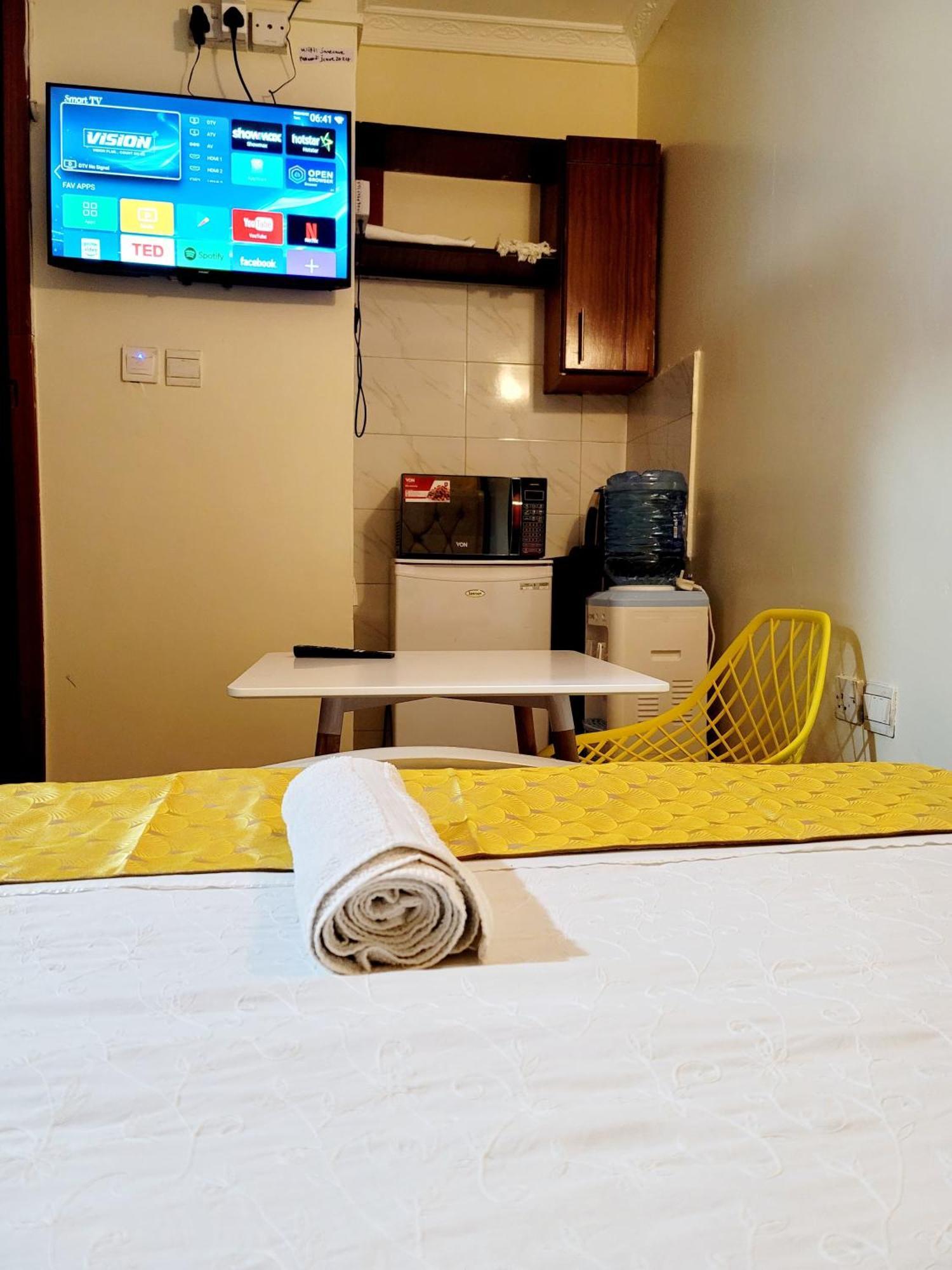 Deka Hotel Ngara Equity Nairobi Bagian luar foto