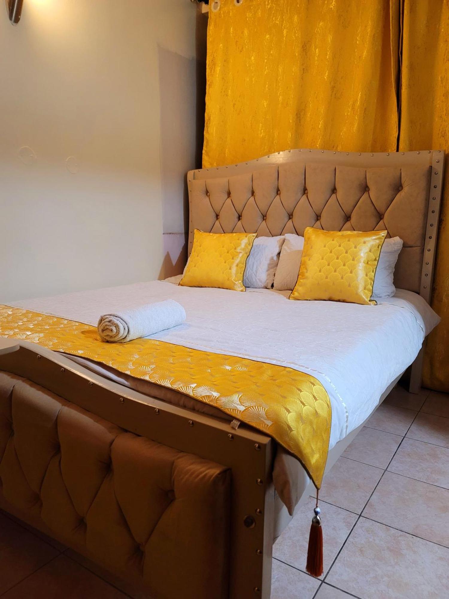 Deka Hotel Ngara Equity Nairobi Bagian luar foto