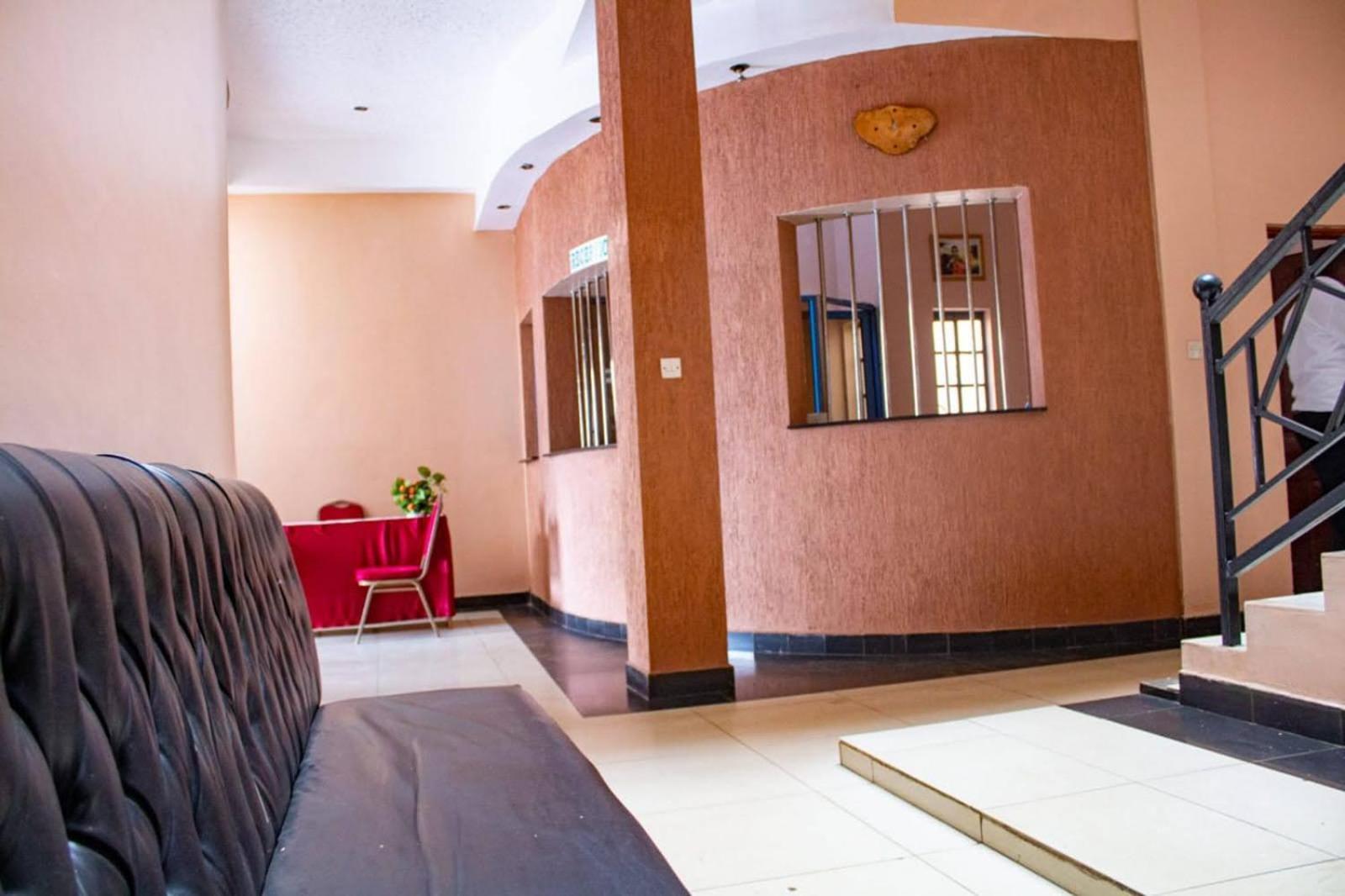 Deka Hotel Ngara Equity Nairobi Bagian luar foto